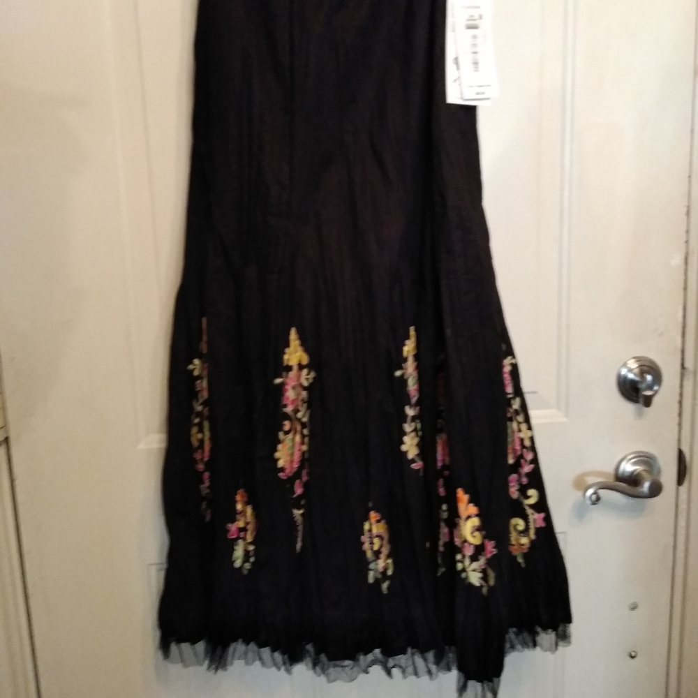 🌹LG PETER NYGARD BROOMSTICK SKIRT🌹
